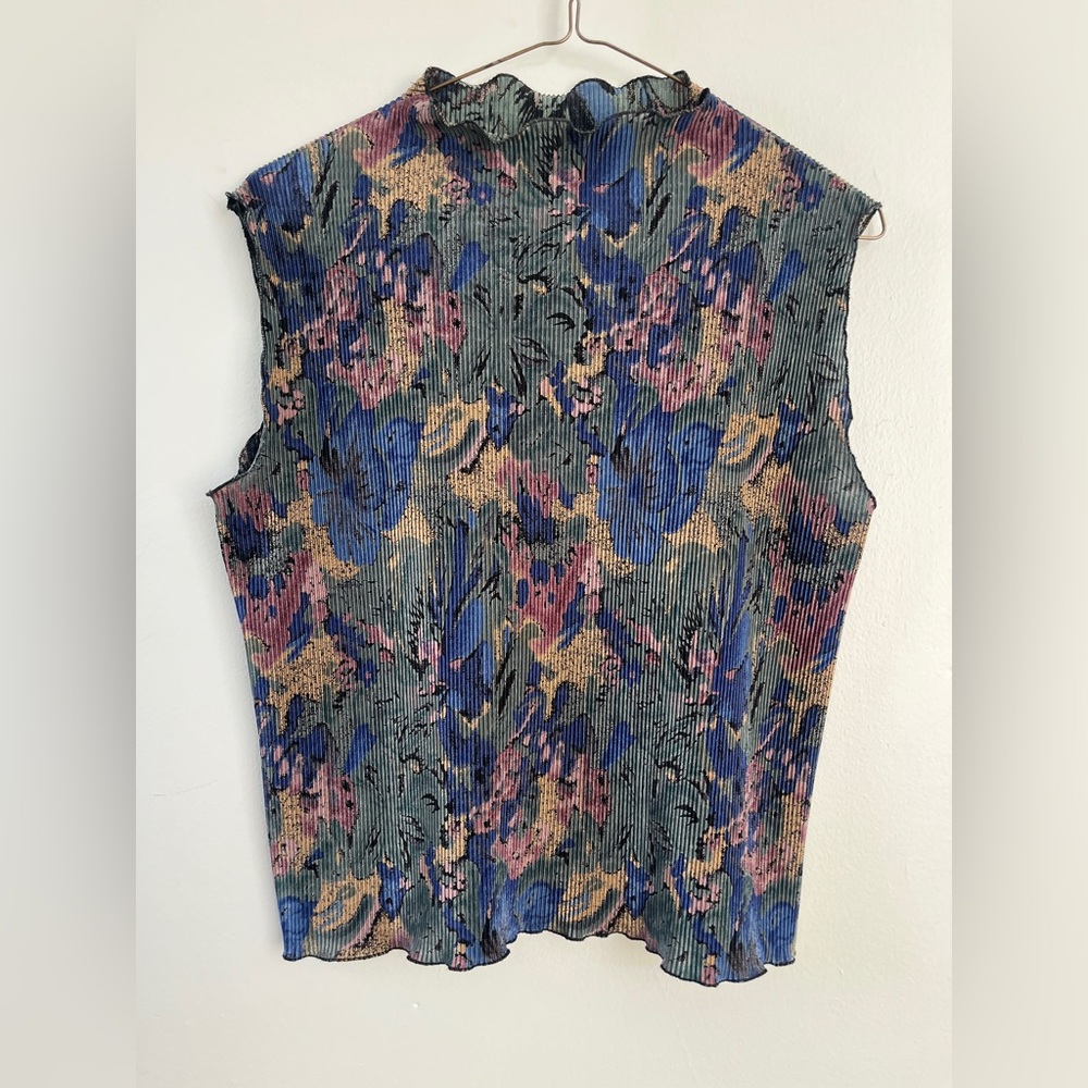 90s Floral Patterned Sleeveless Top